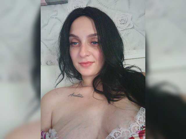 广播屏幕截图 Evarozali