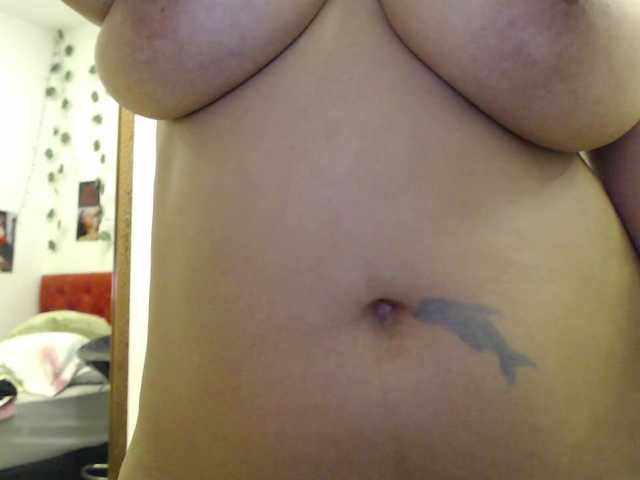 相片 evatwiss bigboobs #naturalboobs # latina #mature #con curves #sexy #smile #cum #squirt #cameltoe #fun #daddy # # pussy # shaved # nipples