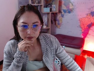 色情视频聊天 EvelynnMiller