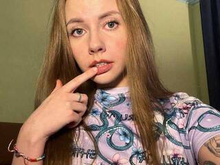 色情视频聊天 ExtraCheeseLovesVikki