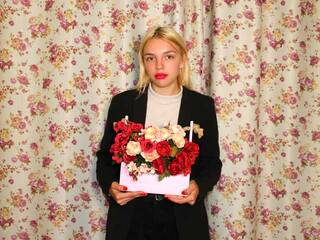 色情视频聊天 WindsOfChange