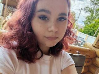 色情视频聊天 Fleurdelysa