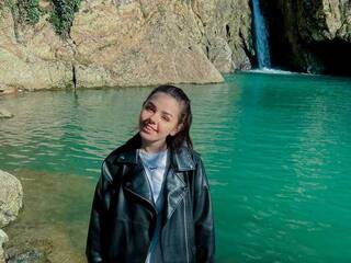 色情视频聊天 Flora-69