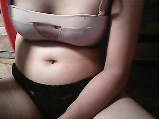 色情视频聊天 HornyNica