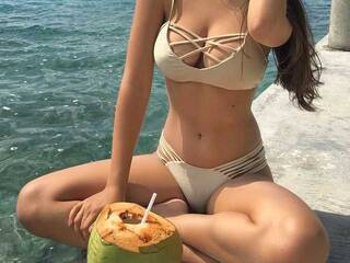 色情视频聊天 Foxz3a