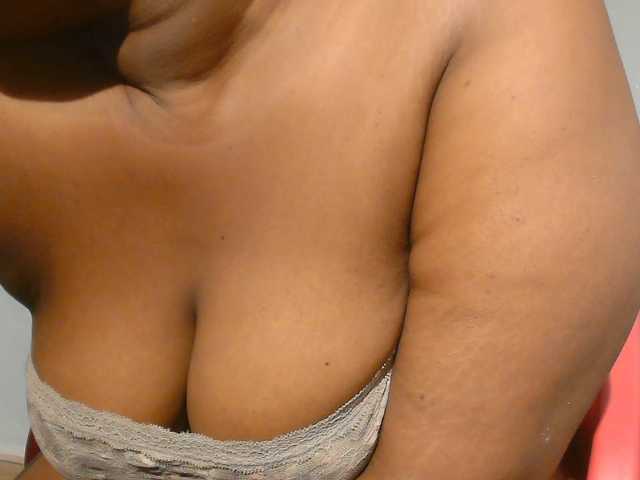 广播屏幕截图 Freakyslut5