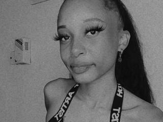 色情视频聊天 freakyzhowy