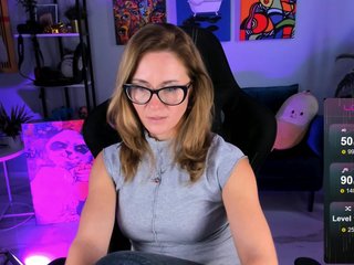 色情视频聊天 FreyaFindomFitGoddess