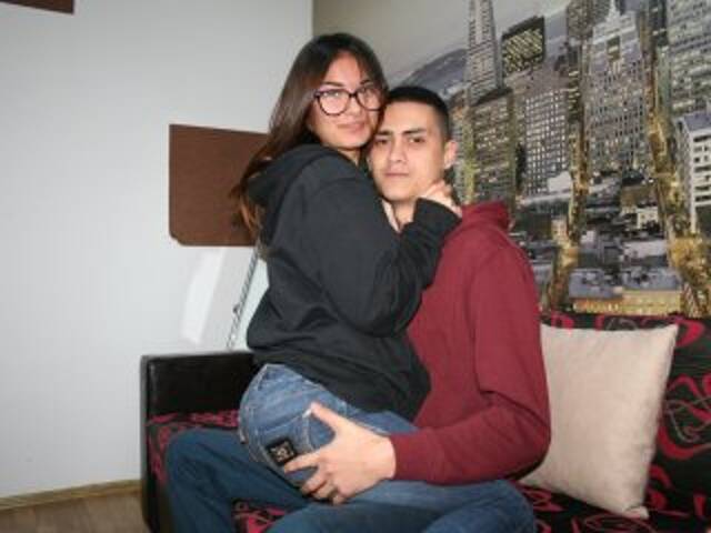 个人资料的照片 FunkyCouple69