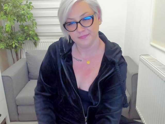 广播屏幕截图 Gabbiemonroe