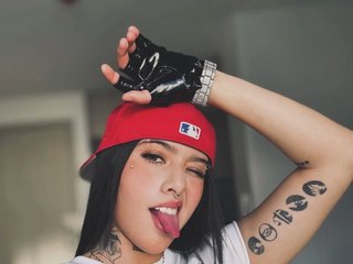 色情视频聊天 Gangster-girl