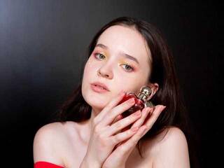 色情视频聊天 Gerttude