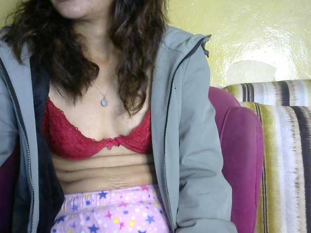 广播屏幕截图 Giiulia