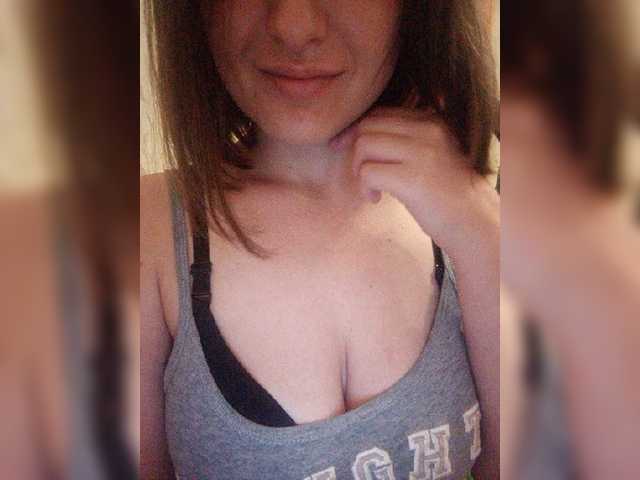 广播屏幕截图 GinaNeon