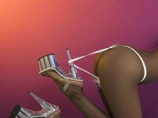 色情视频聊天 GinnaBolton