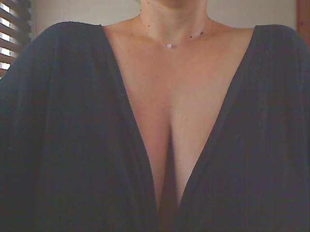 广播屏幕截图 GIOVANNA-SEX