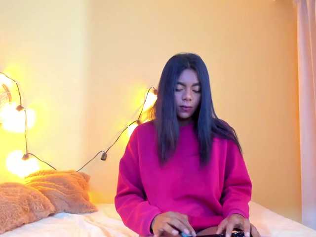 广播屏幕截图 Girl-Lovers--