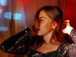 色情视频聊天 girl-in-white