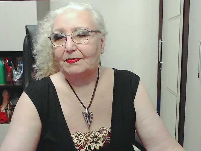 广播屏幕截图 GrannyWants