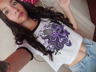 色情视频聊天 Hanna-Roberts