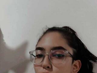 色情视频聊天 HannaGrace