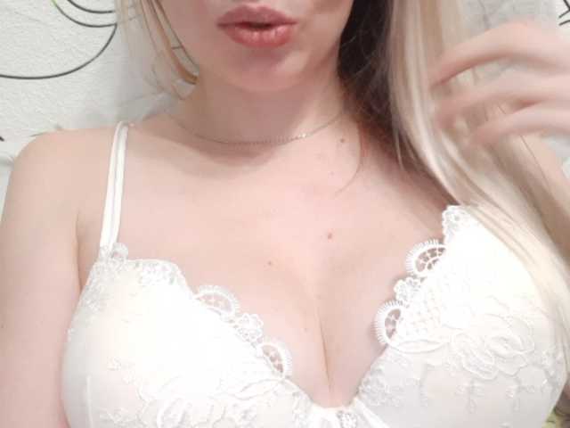 相片 HarleyQwinn go privat ***and boobs 200t