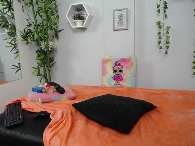 广播屏幕截图 hellen-fox