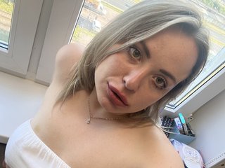 色情视频聊天 HollyDoll