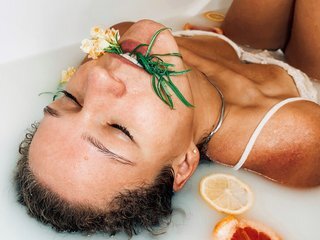 色情视频聊天 HolyMummy