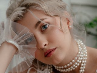 色情视频聊天 HoneyCherry