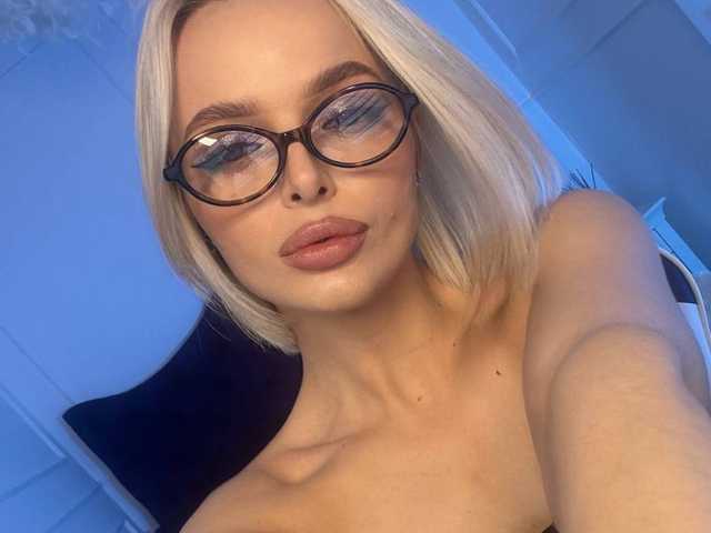 个人资料的照片 horny-blondie