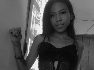 色情视频聊天 HotLunah