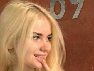 色情视频聊天 HotSexyBaby