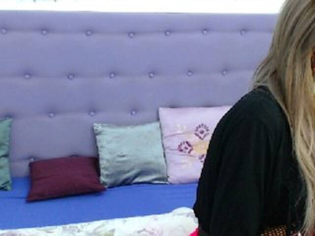 广播屏幕截图 HottieBadGirl