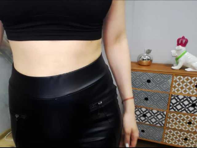 广播屏幕截图 hottieLAURA