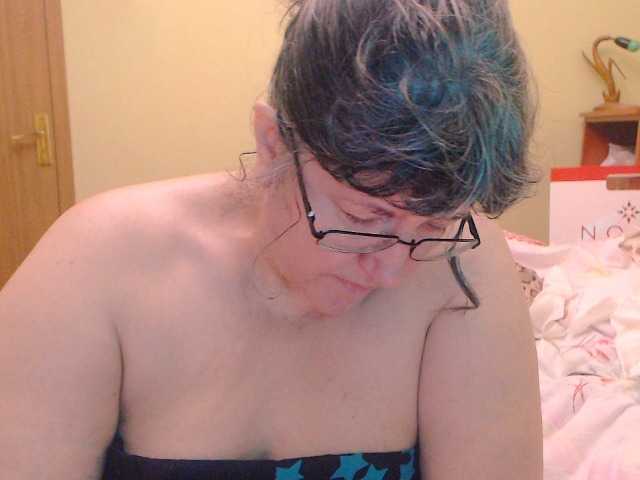 广播屏幕截图 HugeTitsXXX