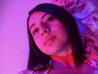 色情视频聊天 HyralyFox