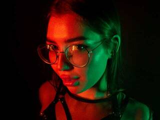 色情视频聊天 iampiggygirl