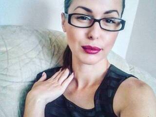 色情视频聊天 IamTaboo