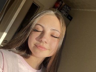 色情视频聊天 IonaShay