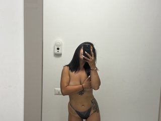 色情视频聊天 MiraNights