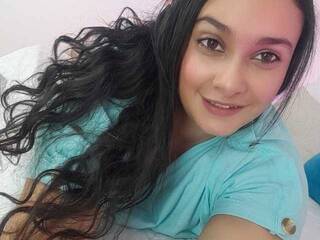 色情视频聊天 Isa-Baker