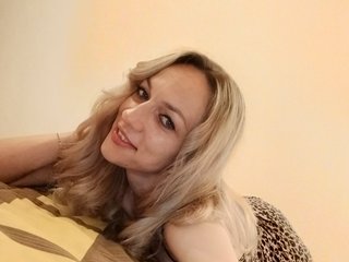 色情视频聊天 IssaaBella7