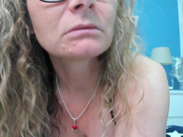 广播屏幕截图 IzzyMendosa