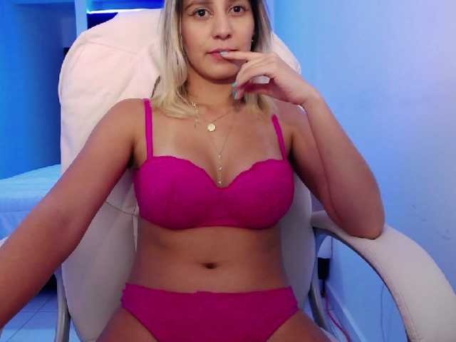 相片 jazzolivia hi I am new model here. Wanna know amore about me? NAKED AT GOAL