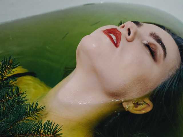 个人资料的照片 jennis-charmi