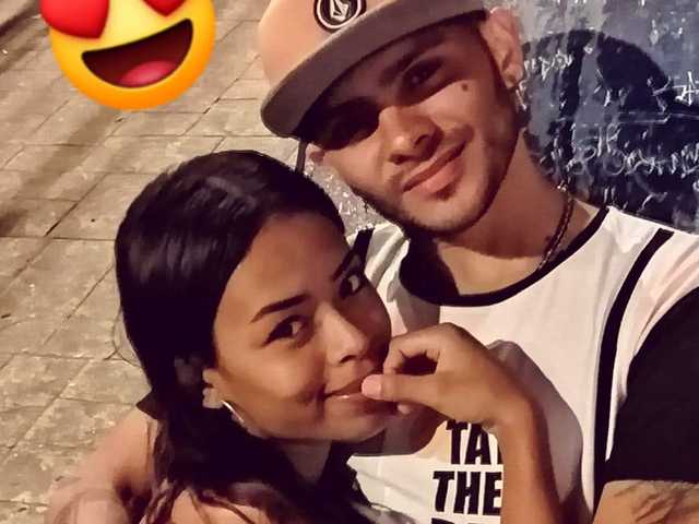 个人资料的照片 Jon-and-escar