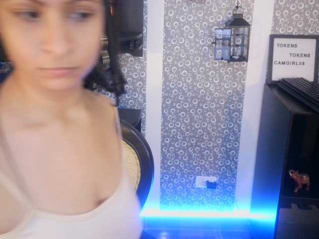 相片 julieta-wet HI I'M JULIETA WELCOME TO MY ROOM, I'M NEW HERE BE NICE AND DON'T BE SHY SAY HI ..... 333 - 328 SQUIRT SHOW ;)