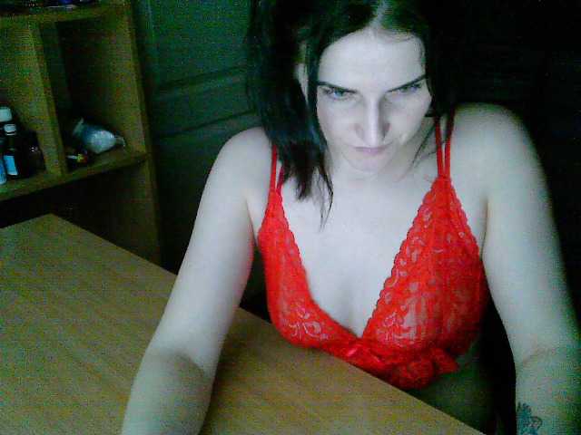 广播屏幕截图 JuneCalhoun