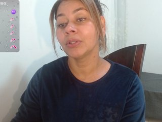 色情视频聊天 KaillyPariss